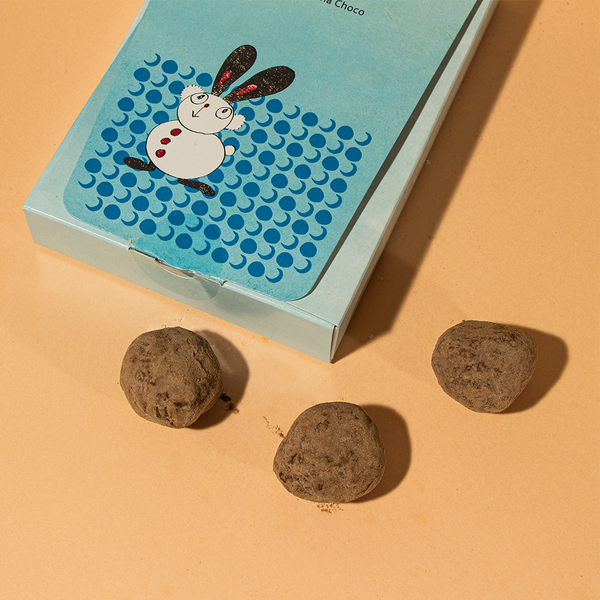 Hojicha-Chocolate-Flavored Baked Confection